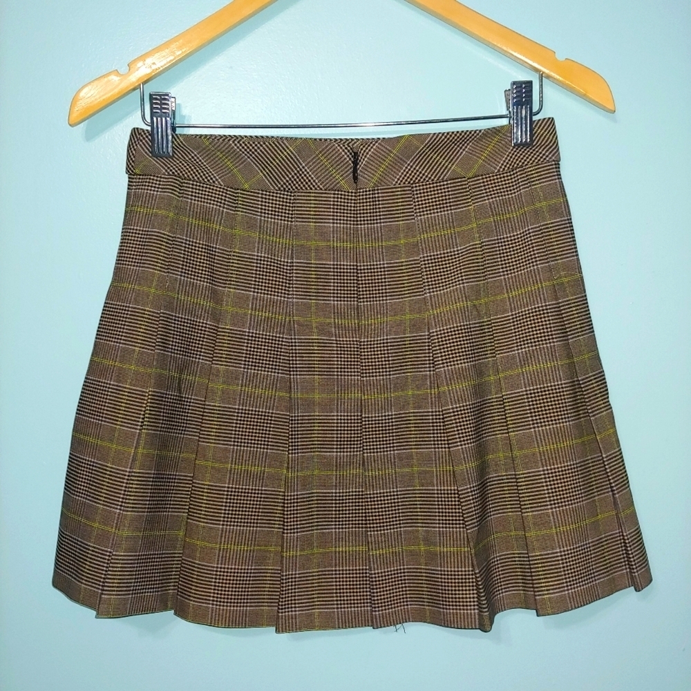 Aritizia Sunday Best "Olive" Mini Skirt Pleated Plaid Size 2 - Picture 3 of 8